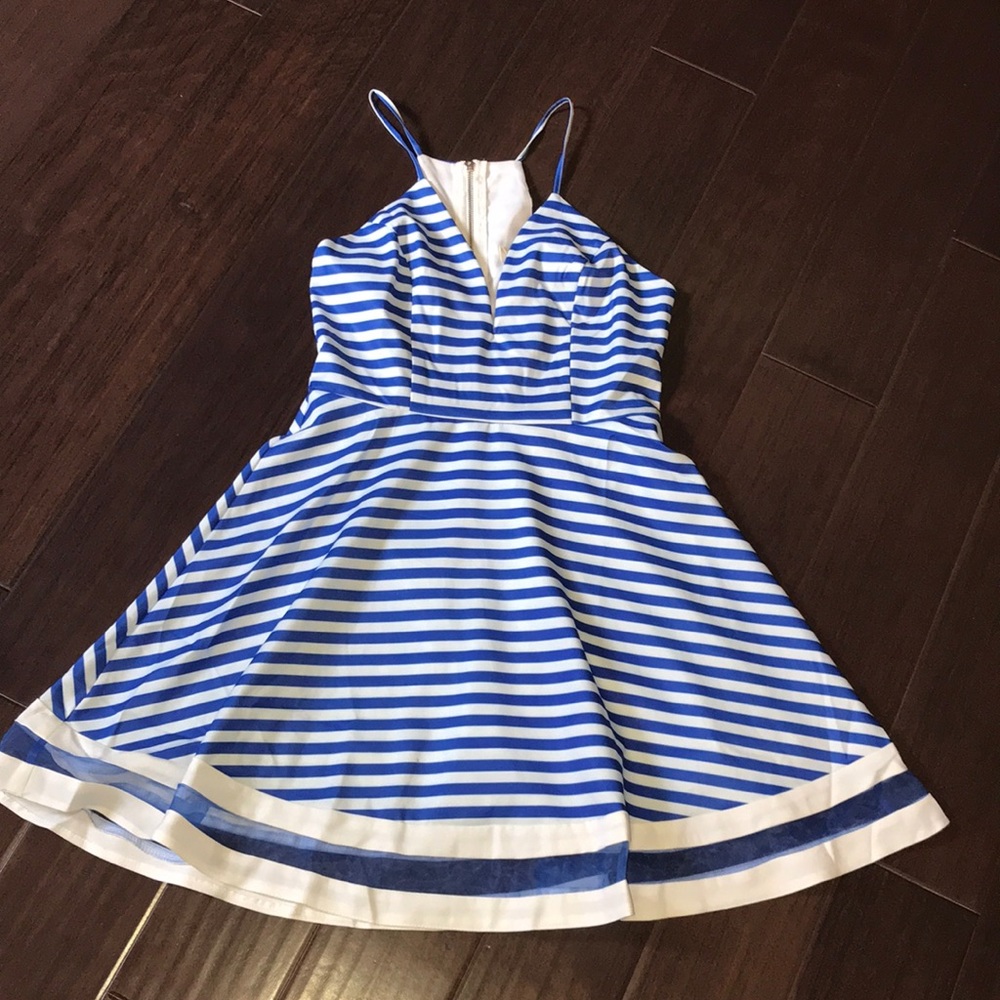 Blue striped Tea & Cup dress size M.  NWT